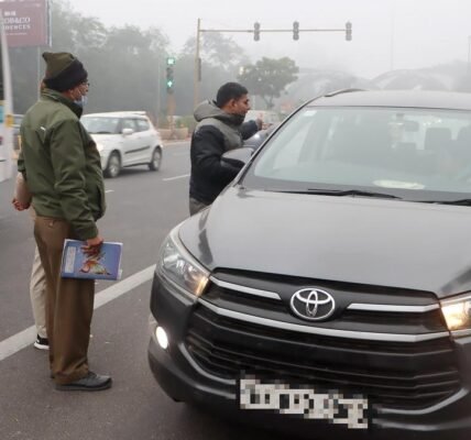 दिल्ली अब BS-VI से नीचे के नॉन-सिटी प्राइवेट वाहनों को शहर में घुसने की इजाज़त नहीं देगा।