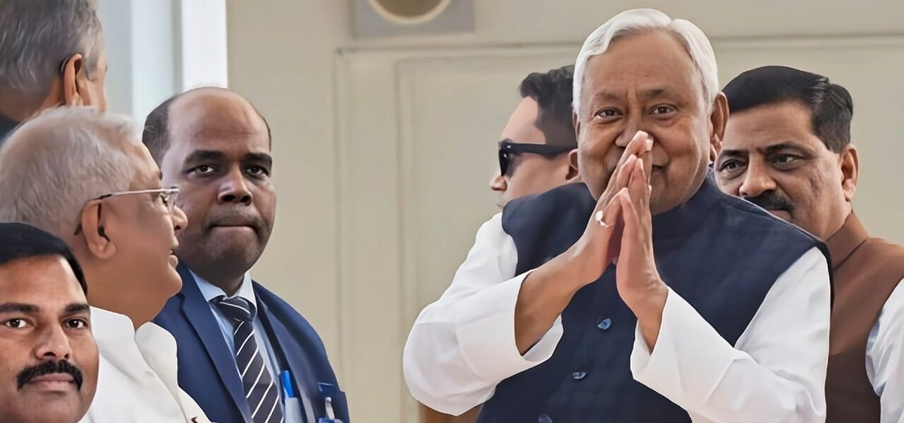 बिहार चुनाव से पहले बड़ा विवाद: महिला रोजगार योजना के ₹10,000 पुरुषों के खातों में गए, अब वापस मांग रही सरकार